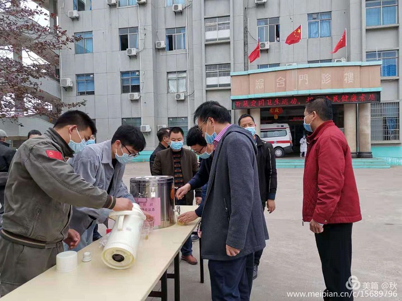 楊柑鎮(zhèn)慰問一線醫(yī)護人員3..jpg