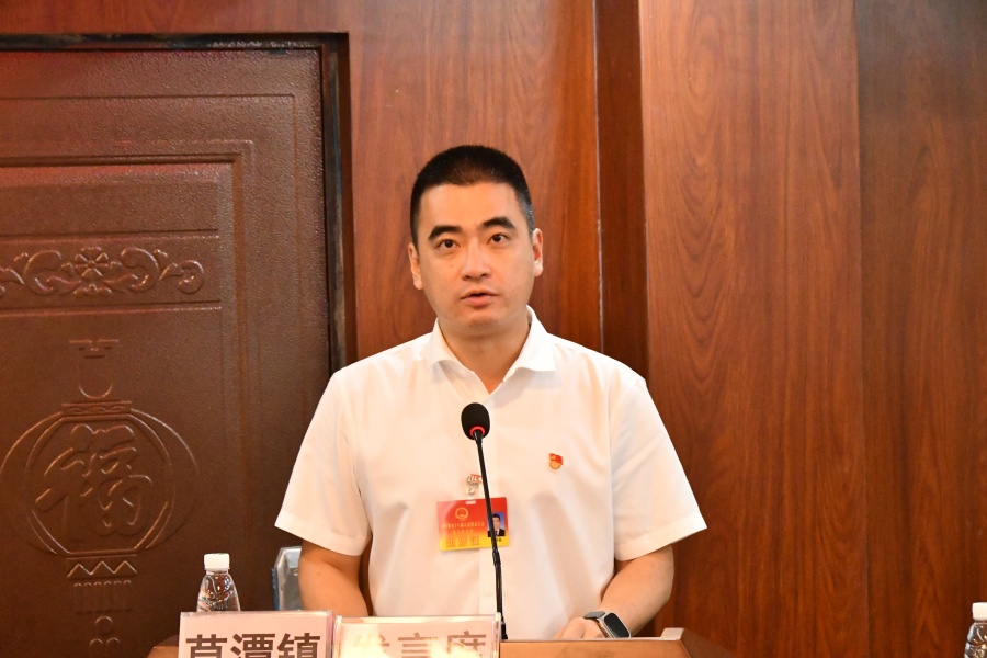 鎮(zhèn)長(zhǎng)_副本.jpg