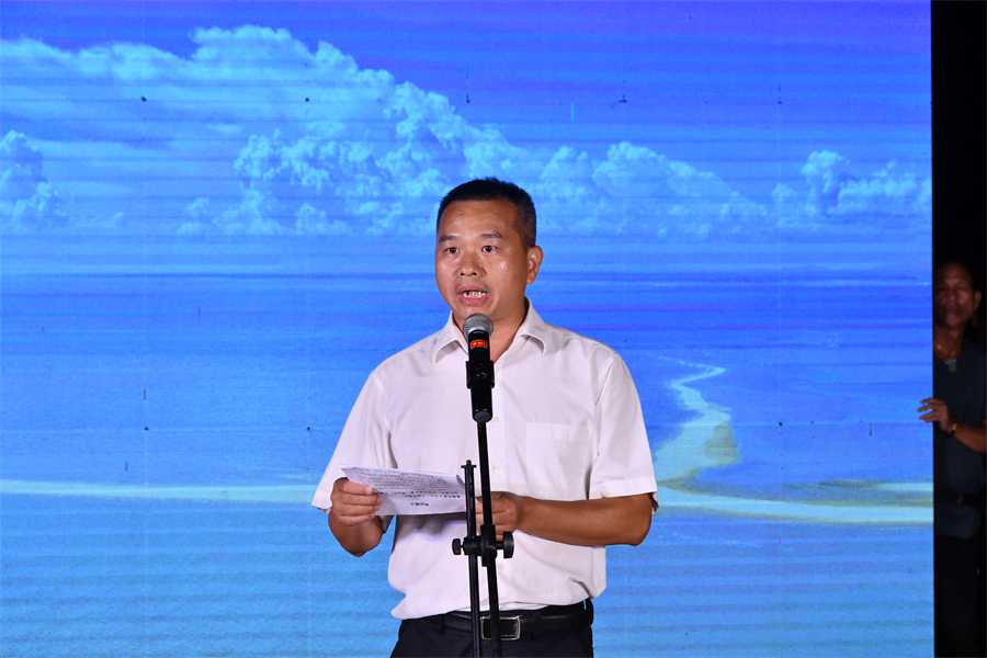 羅隊(duì)做駐鎮(zhèn)幫鎮(zhèn)扶村工作離別發(fā)言.JPG