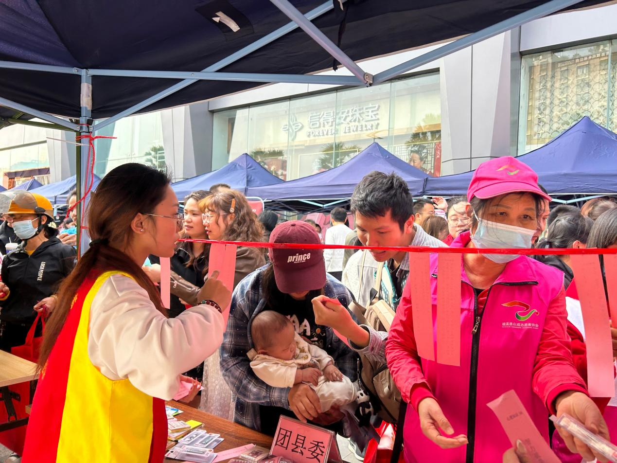 12355，為青春護航 | 團縣委開展青少年心理健康宣傳活動